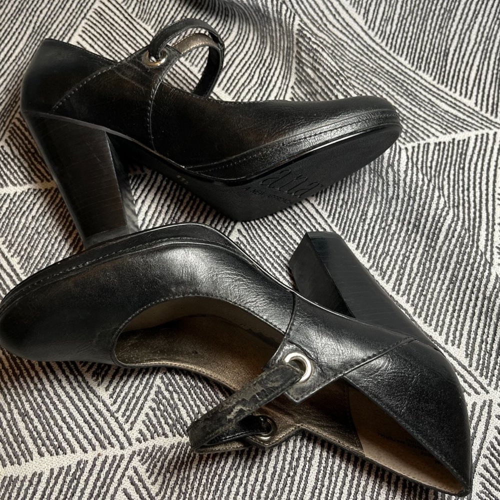 a.n.a .    ankle strap black pumps